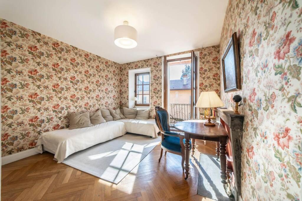 Appartement Le Rousseau à Annecy Extérieur photo